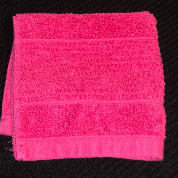 Lacoste Washcloth Legend Supima Cotton - Picture 4 of 6